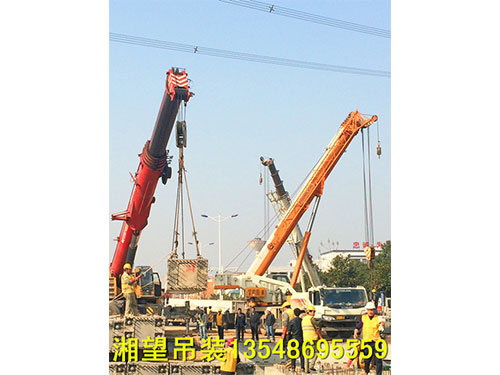 350噸130噸吊車(chē)抬吊90噸梯梁